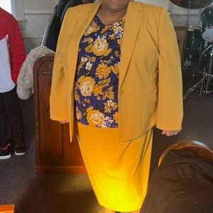 Kasper Gold Tailored Suit